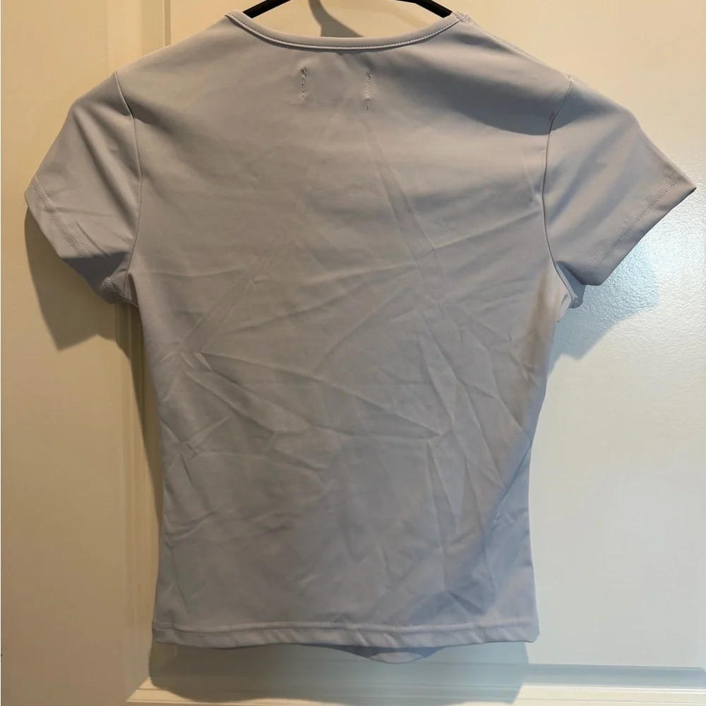 Edikted Light Gray Tee - Picture 3 of 3